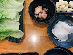-肉甲韩国木炭烤肉(新壹街1店)