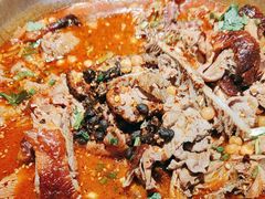 -张翻越·川渝冒菜·武汉黑鸭煲(城北万象城店)