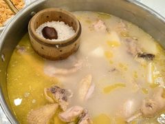 -朴小妹人参鸡汤火锅(长白山万达店)