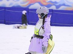-乔波室内滑雪场