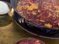 -黄潇洒老火锅(九眼桥宏济巷店)