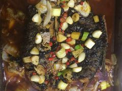 烤鱼我和同学一起来的，味道不错，送了热饮-尚府一品·烤鸭·新京菜(圆明园店)