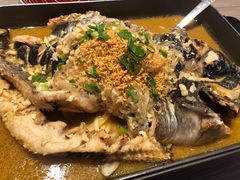 腰果蒜香清江鱼-鱼酷活鱼烤鱼(恒隆广场店)