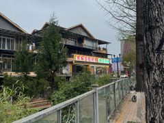 -余家庄肥肠鱼地方汤锅(银杏大道店)