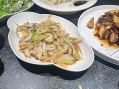 -五谷丰登农家院·地道胶东菜·海鲜烧烤(威海店)