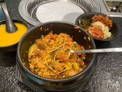 芝士肥牛鱼籽石锅拌饭-烤路里·韩国品质自助烤肉(石路天虹4号店)