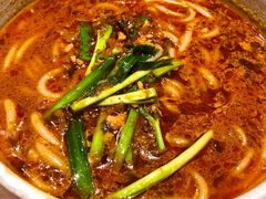 小锅米线-云海肴·汽锅鸡·云南菜(天山百盛优客店)