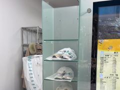 -福奈特洗衣·洗鞋·奢侈品护理(长阳路店)