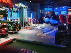 -世代星球·保龄球·镭战真人CS·团建(杨浦店)