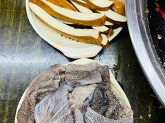 纯鲜毛肚-储奇门鳝鱼火锅(总店)