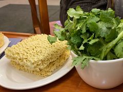 公仔面-胡须佬鸡煲四季火锅店(石厦西村直营店)