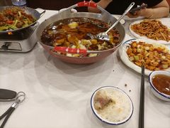 -鑫巴蜀小镇 · 水煮鱼专研店(玉桥店)