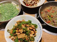 -吃饭皇帝大土家民族菜(正大广场店)