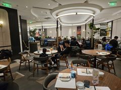 -港丽餐厅(正大店)