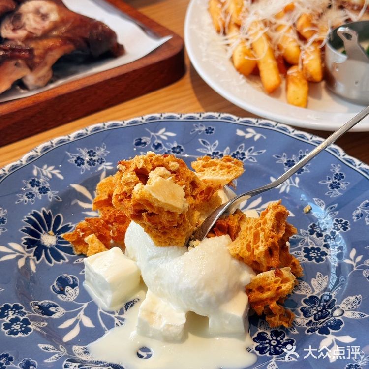 隐藏在光谷东的宝藏花园西餐厅被我找到啦！