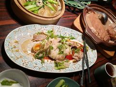 始创葱油淋鸡-粤·向群饭店(麓景路店)