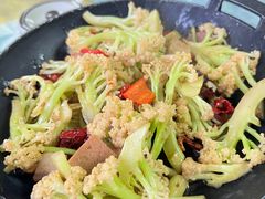 -天天向上素食餐厅(五台山店)