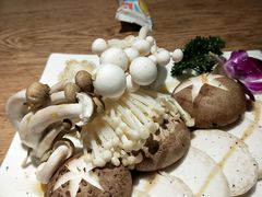 -万兴佳烤肉·长白山老味道(东岸里店)