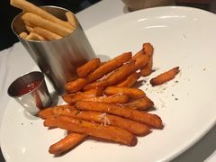 -GreyWhale灰鲸餐厅(武汉国际广场店)