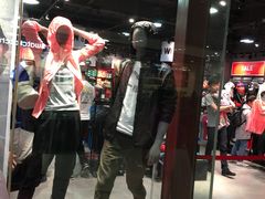 -东荟城名店仓