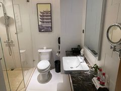 -武汉武昌站街道口华美达安可酒店