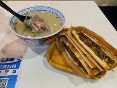 -驴公驴婆(曹杨店)