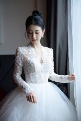 -台湾蔡美月婚纱租赁