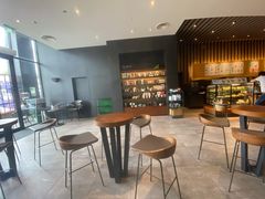 大堂-星巴克(武汉江夏中百广场店)