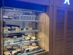 面包甜点陈列柜-牛角村(大族广场店)