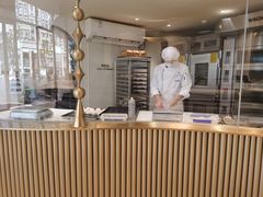 -Yearn Tours妍图(昆山万象汇店)