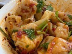 -继红顺河抄手名小吃