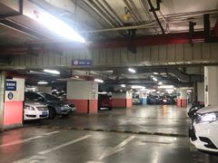 -中山公园-龙之梦停车场