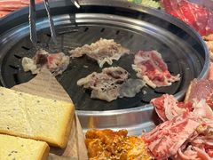-哈哈碳都·牛肋条无限自助烤肉(台江万达店)