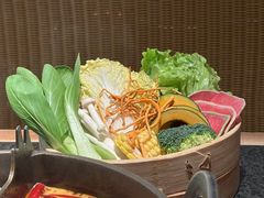 -三出山火锅(南京万象天地店)