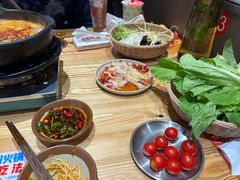 -黔二妞地摊火锅(龙华清湖店)