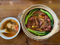 腊味双拼煲仔饭-牛氏石磨肠粉(海璟国际店)