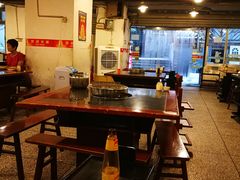 大堂-邓莽子老火锅(中兴路总店)