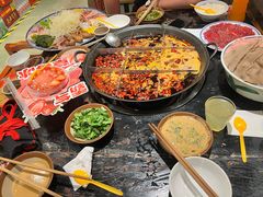 -周小明火锅(黑金冠社区店)