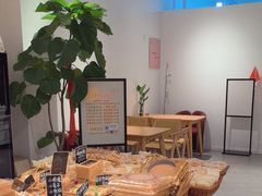 -玥儿弯弯手作烘焙(中海国际社区御城店)