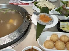 -左庭右院鲜牛肉火锅(浦江欢乐颂店)