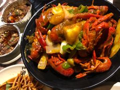 -巴厘龙虾·榜首油焖大虾(音乐学院·沿江酒馆店)