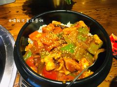 石锅鱿鱼饭-原始泥炉烤肉(总店)