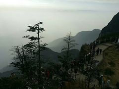 -峨嵋山金顶