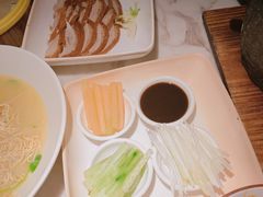 -韵秋荷(宝山龙湖天街店)