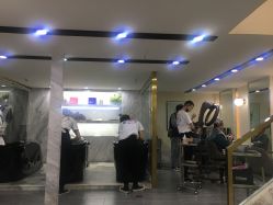 大厅-3AM HAIR SALON烫发染发接发