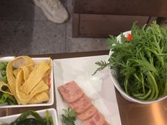 -七欣天香辣蟹火锅(闵行浦江欢乐颂店)