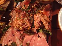 -BARBARIAN餐厅(武定路店)