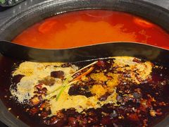 -鹿鸣山草本茶香火锅(园西路店)