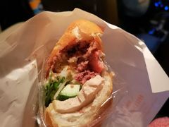 -Bánh Mì Huynh Hoa