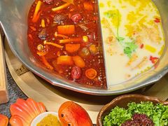 -湊湊火锅·茶憩(打浦桥日月光店)